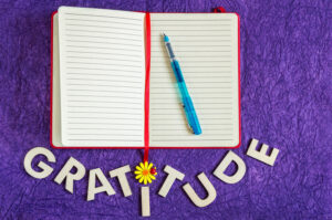 Keeping a gratitude journal leads to happiness