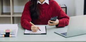 woman completing a survey on resilience.